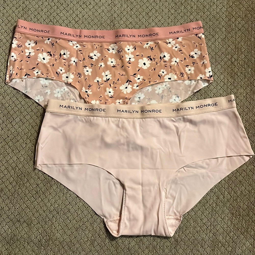 NWOT - Two pairs of Marilyn Monroe panties / underwear